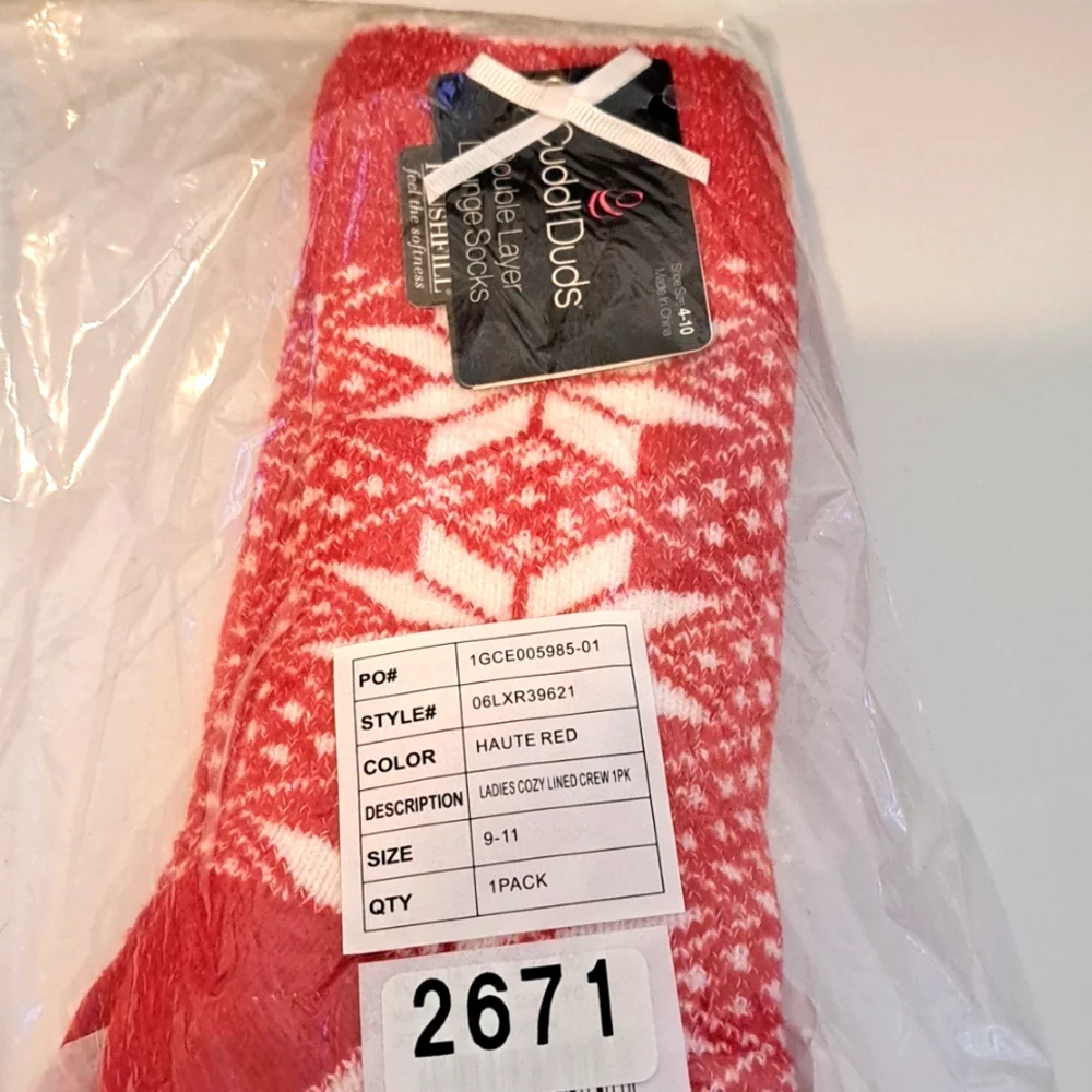 Cuddl Duds Christmas Snowflake Cozy Lined Lounge Slipper Socks, Haute Red